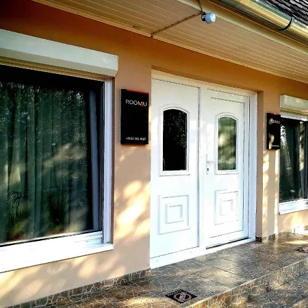 Room4u Apartmán Balatonszárszó
