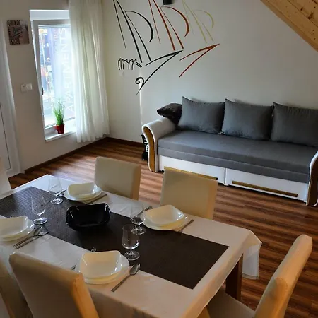 Room4u